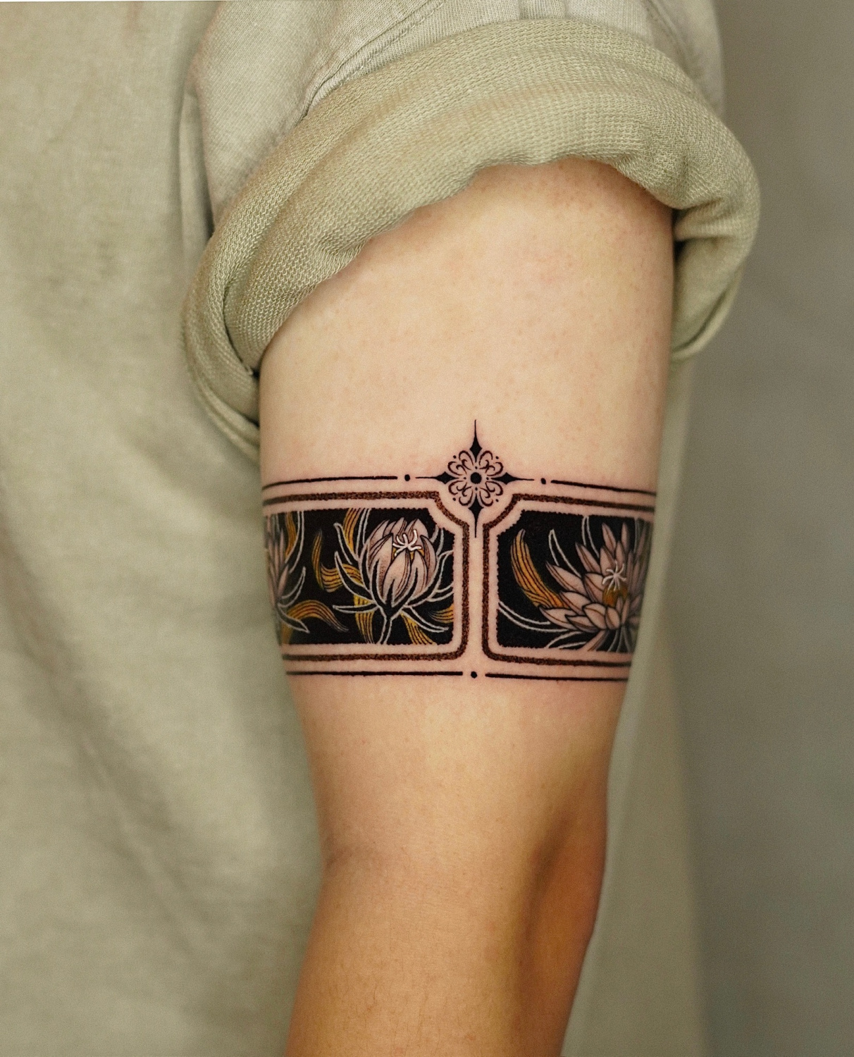 Color tattoo by Taena